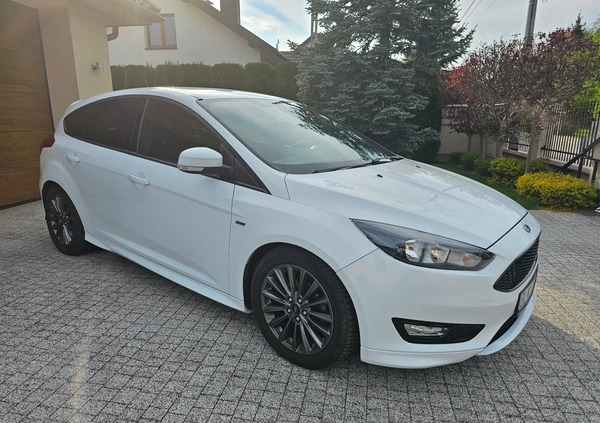 Ford Focus cena 39900 przebieg: 96000, rok produkcji 2016 z Łomża małe 191